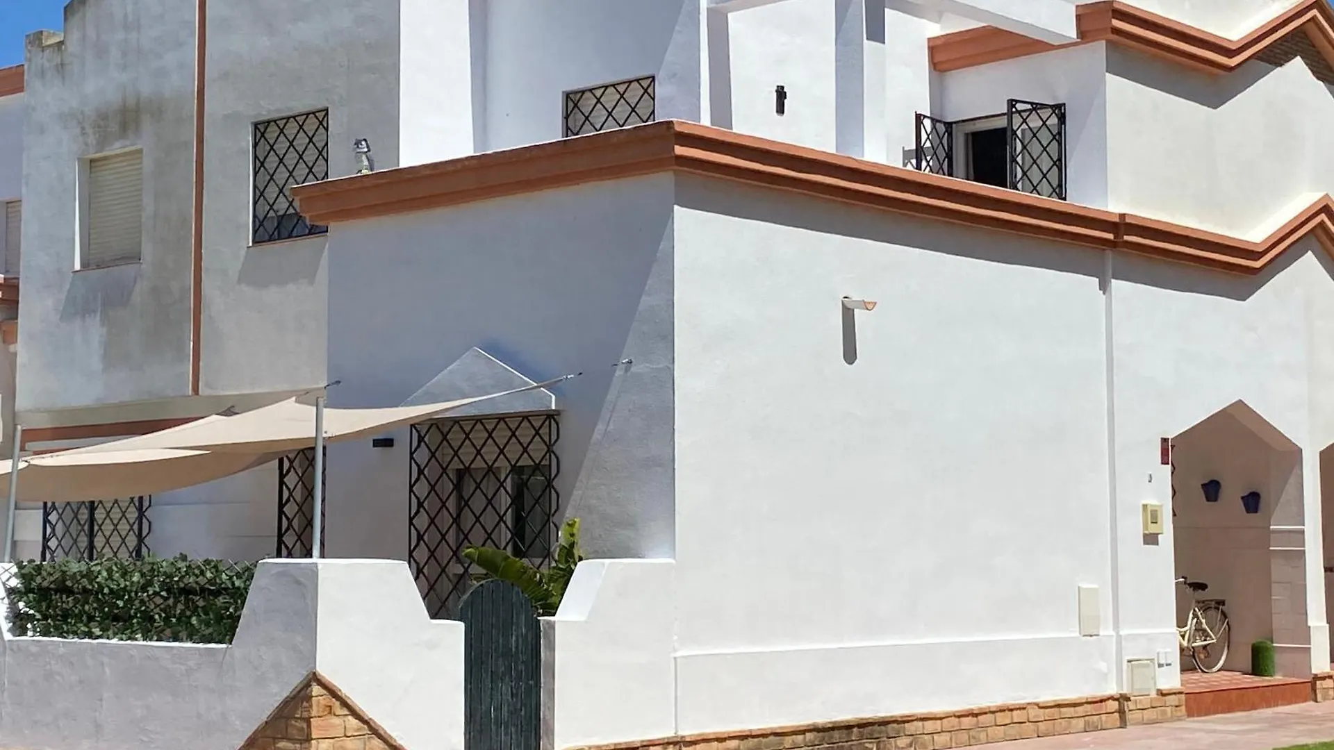 فيلا Casa Naranjos Playa Luz روتا 0*,  إسبانيا