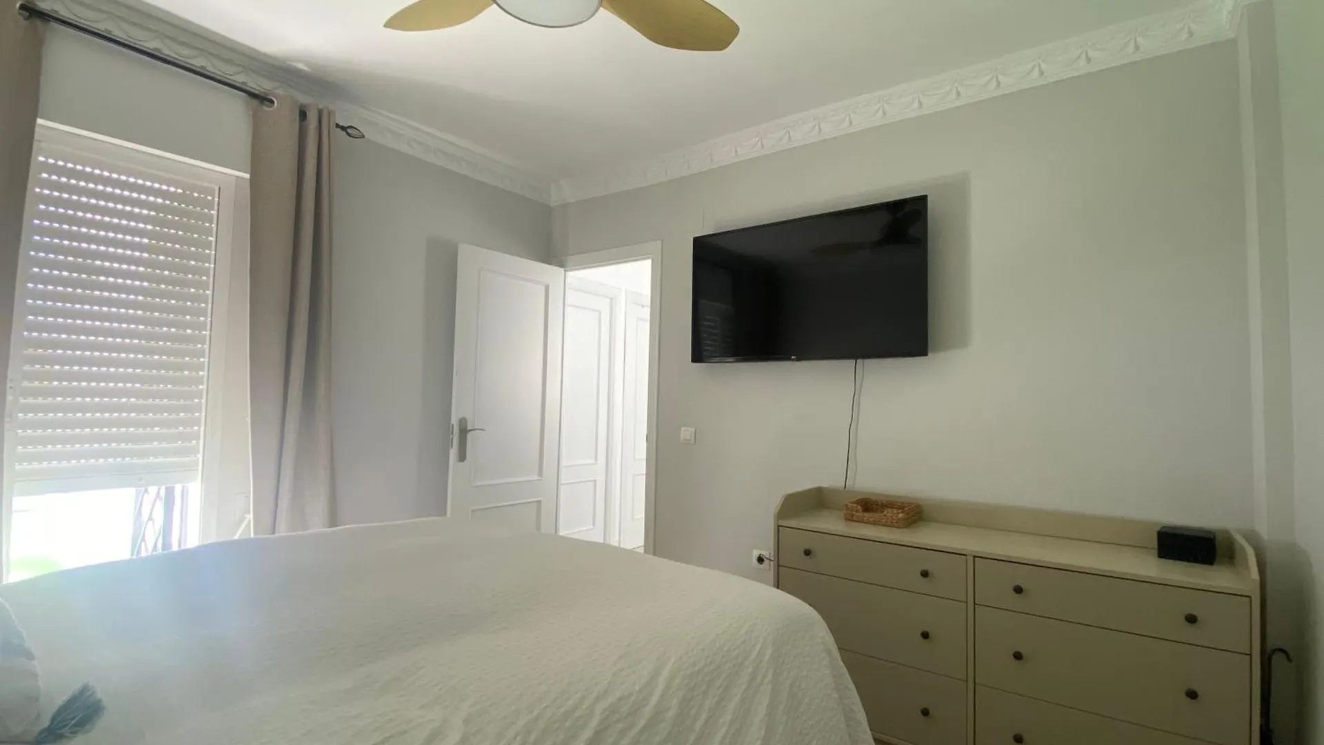 فيلا Casa Naranjos Playa Luz روتا بيت للعطل
